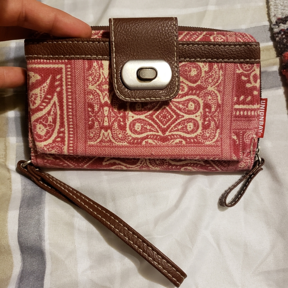 Unionbay wallet